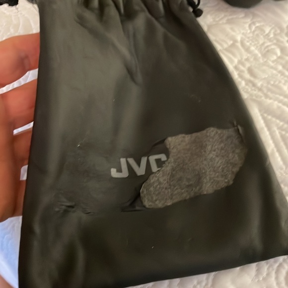 JVC headphones /retractable chord - Picture 14 of 14